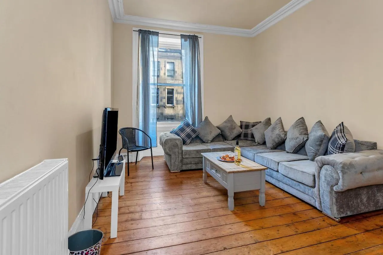 Edinburgh City Centre Jasmine Apartment -Sleeps 7